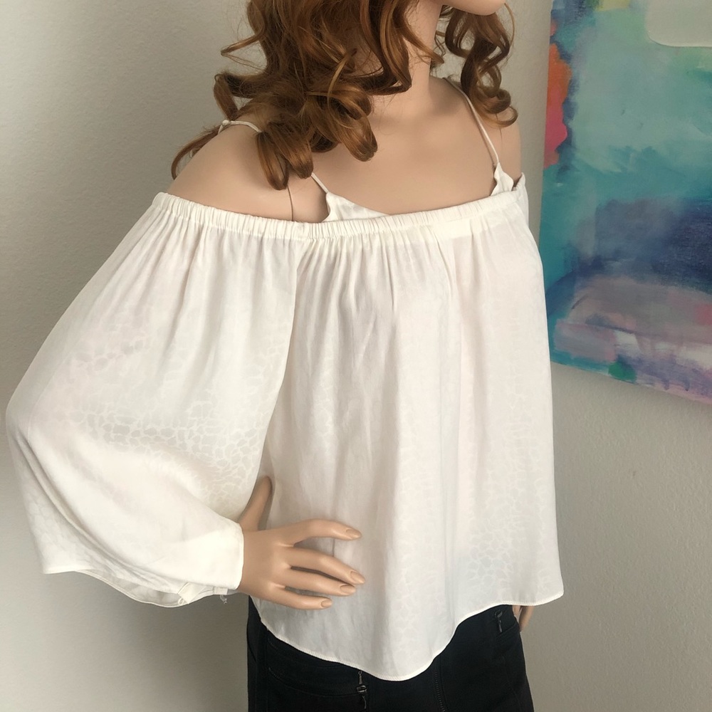Guess Ivory Cold Shoulder Top w Balloon Sleeves